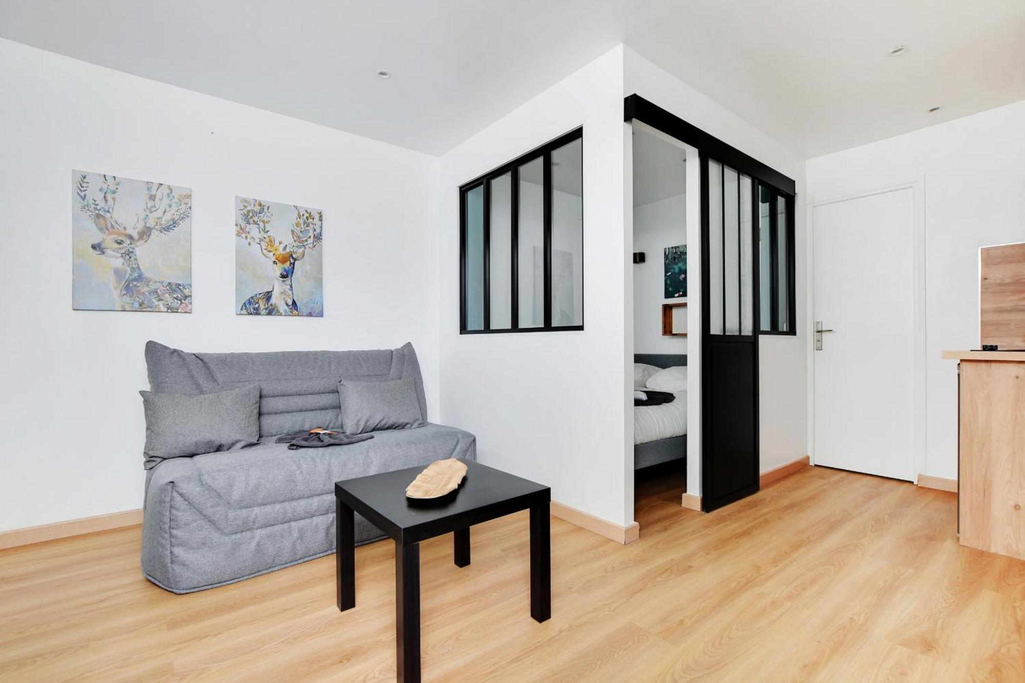 Apartment Charming 1 Bedroom - Romainville 1 *